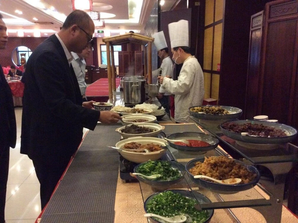 Jiuhuashan Center Hotel