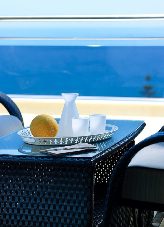 Macaris Suites & Spa