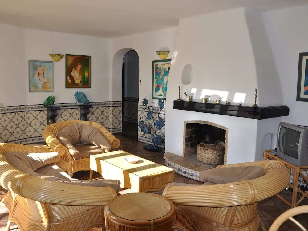 Tranquil Villa in Vilamoura With Private Swimming Pool