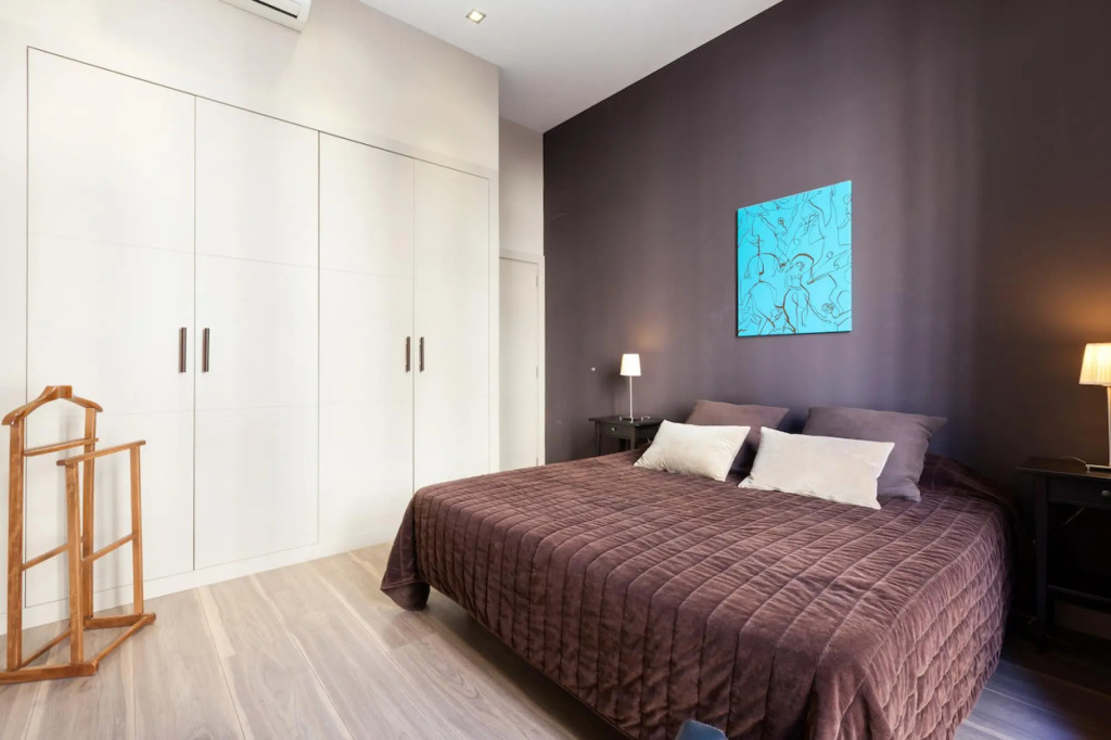 BATLLO 1 · Beautiful and fresh apartment next to P. de Gracia
