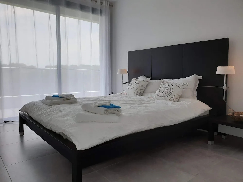 Villa on a High-end Residence in Nîmes With Heated Pool