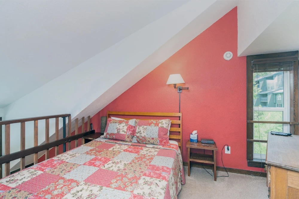 Manitou Lodge 11 by Alpine Lodging Telluride