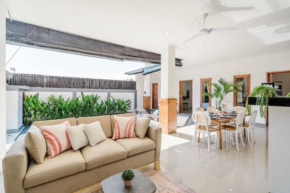 Villa Arya