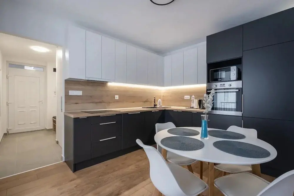 Rose Garden Residence - Boutique Apartments in City Center