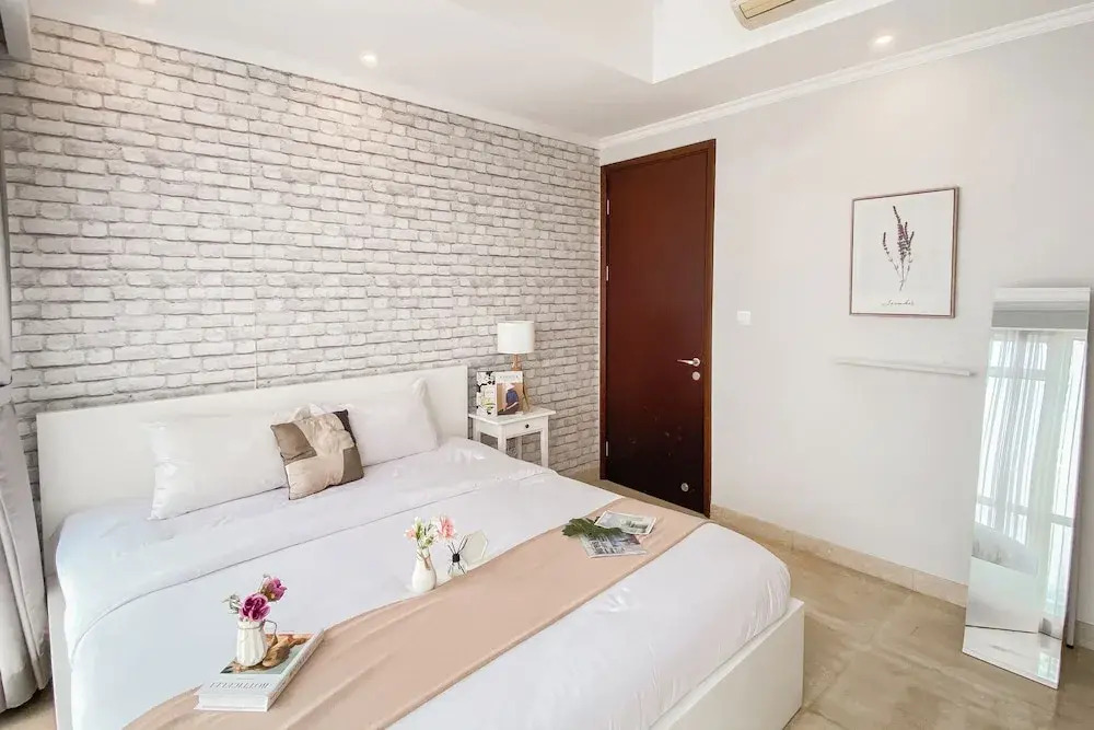 Best Deal and Elegant 2BR Apartment at Menteng Park