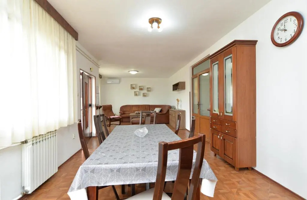 Apartment 622