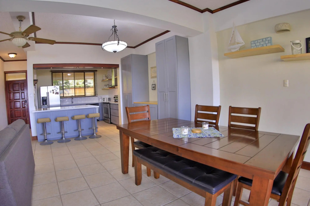 5mins to Marina-oceanview-full Kitchen-pool-ac-gym Presidential Suites 4
