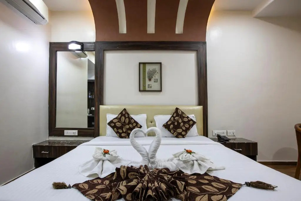 OYO 9130 Hotel Sheetal International