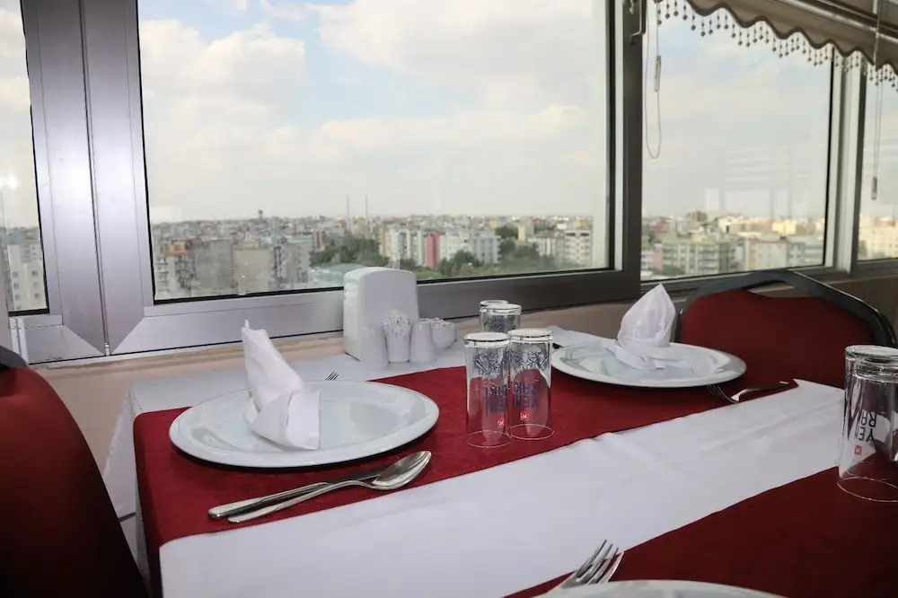 Tella Hotel