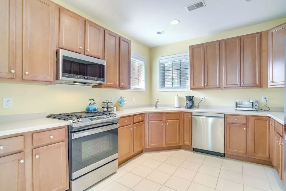 2 Mi to Rehoboth Beach: Updated Condo w/ Pools