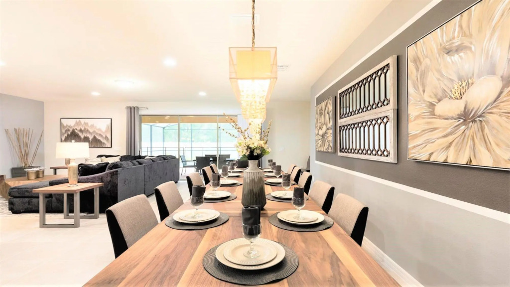 Stunning 9BR Villa w South-facing Pool Near Disney