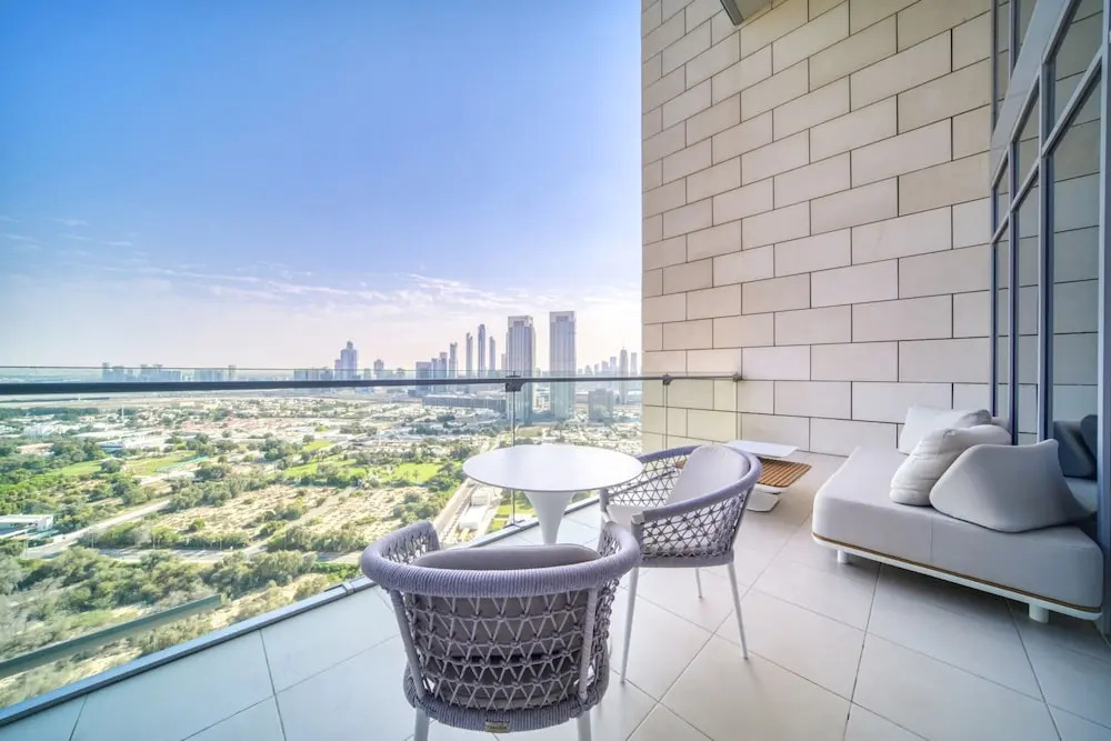 Prime Difc Duplex With Iconic Skyline Views