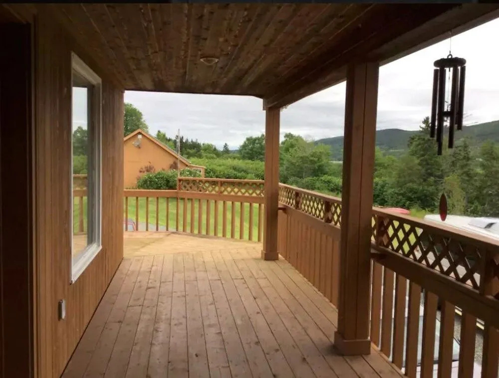 Salmon Pool Inn