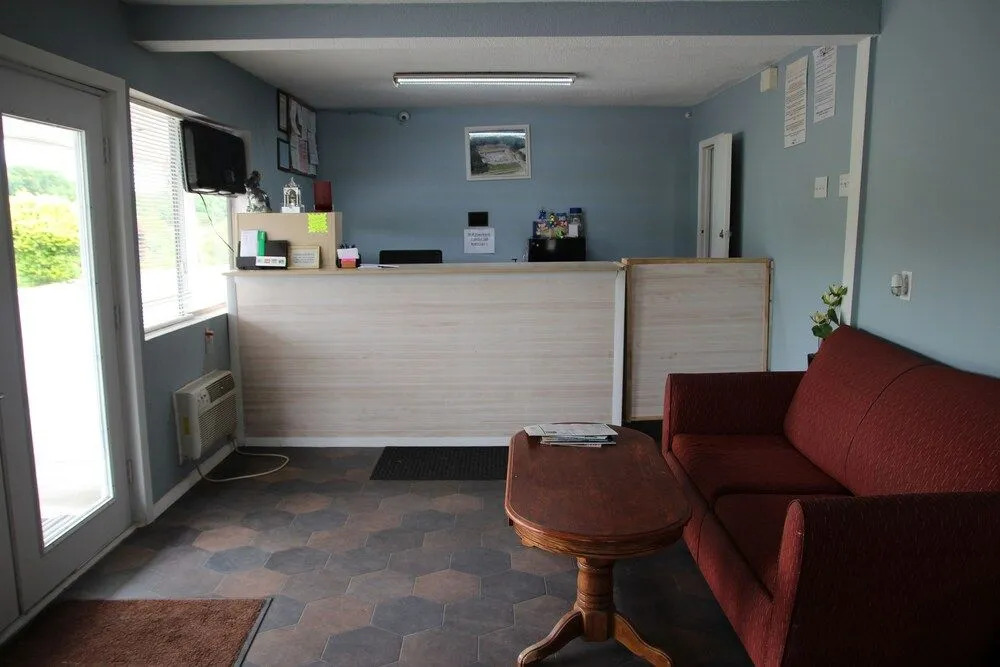 Frontier Motel