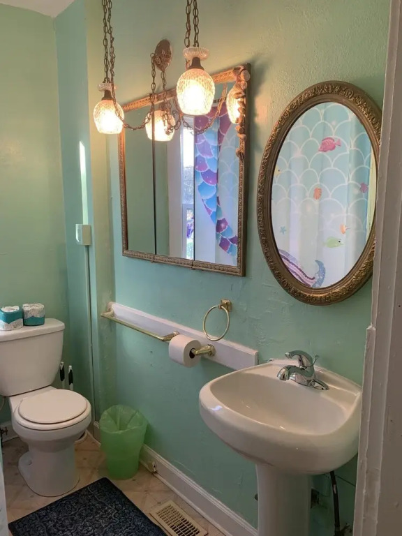 Mermaids & Mutts 3 Bedroom Bungalow by RedAwning