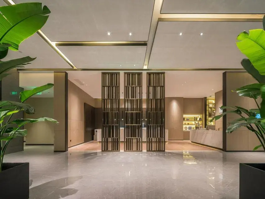 Jade Crystal Hotel
