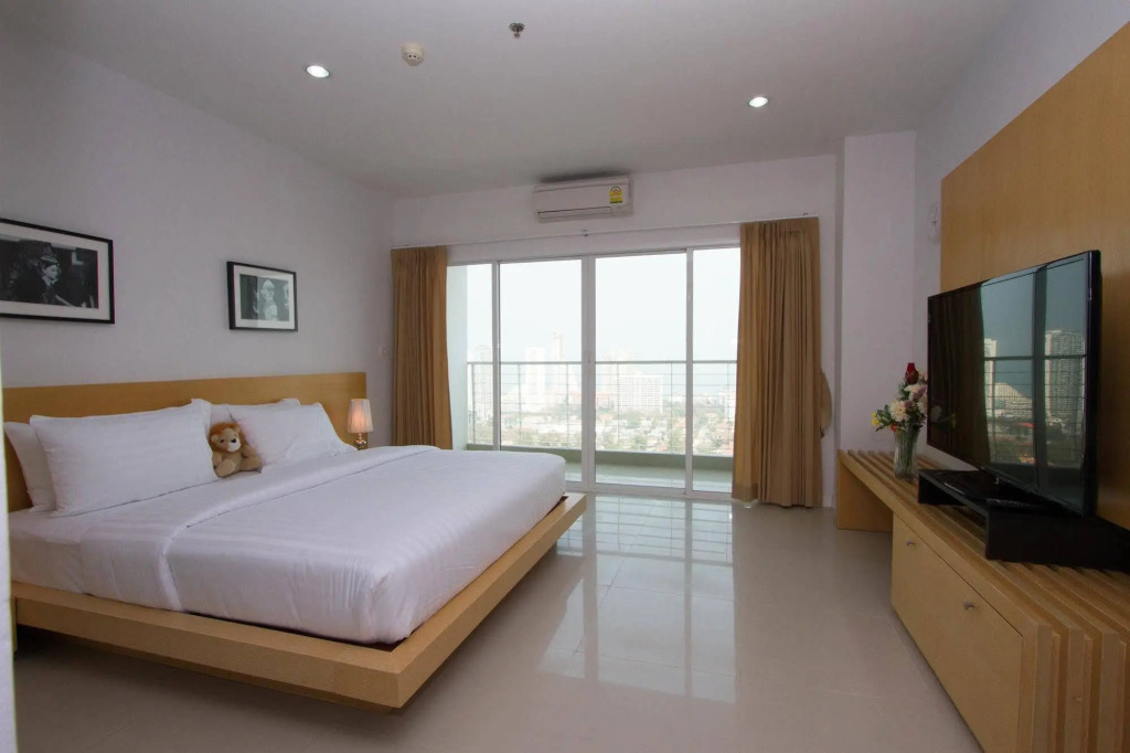 Evergreen Pattaya Serviced Residences 