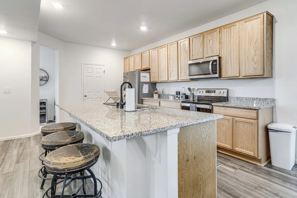 Spacious & Modern! New Home Near Gaylord Rockies