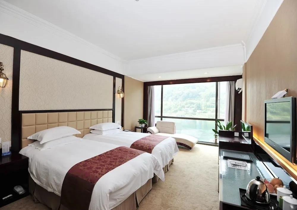 Jiande Yinyuan Hotel