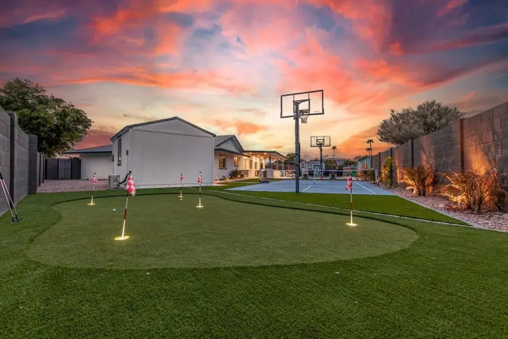 The Monterey Resort Style Pickleball Pool Putt