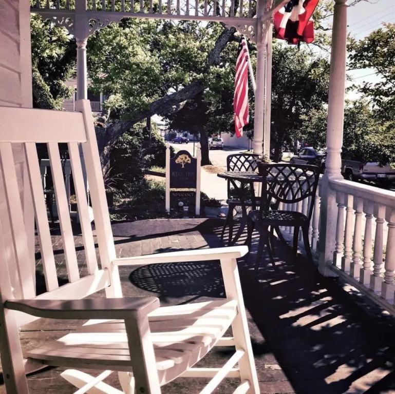 Pecan Tree Inn