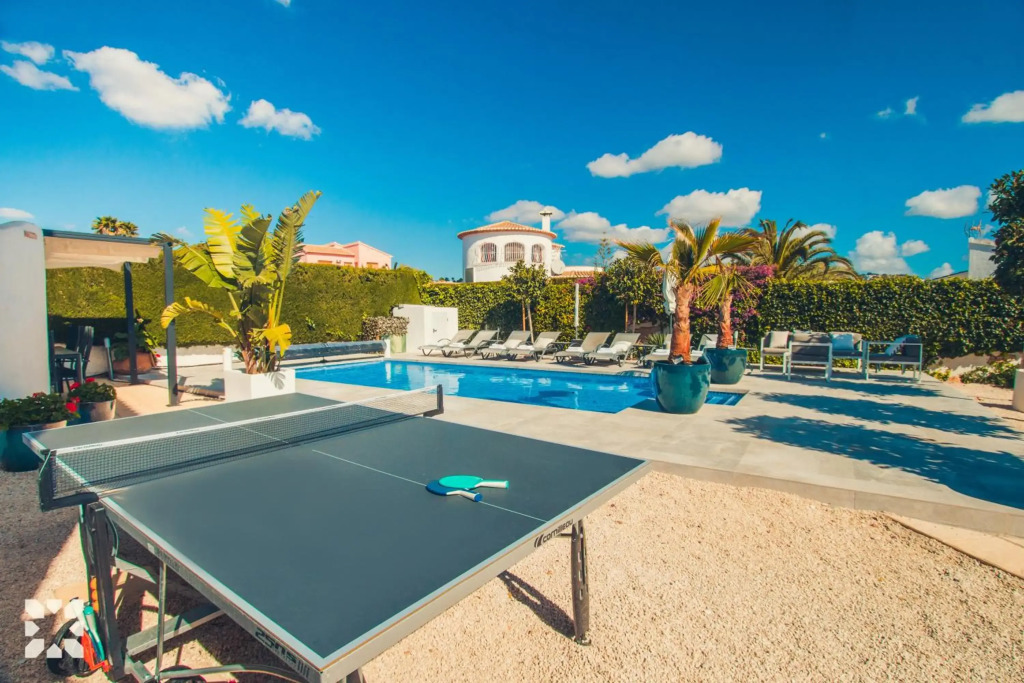 Villa Ladera by Abahana Villas