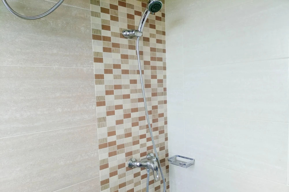 Comfort and Minimalist 1BR at Student Castle Yogyakarta Apartment By Travelio