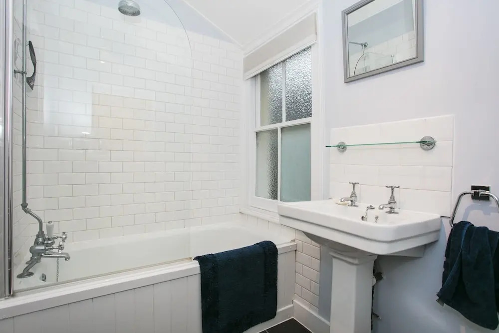 2 Bedroom Flat in Brixton Sleeps 4