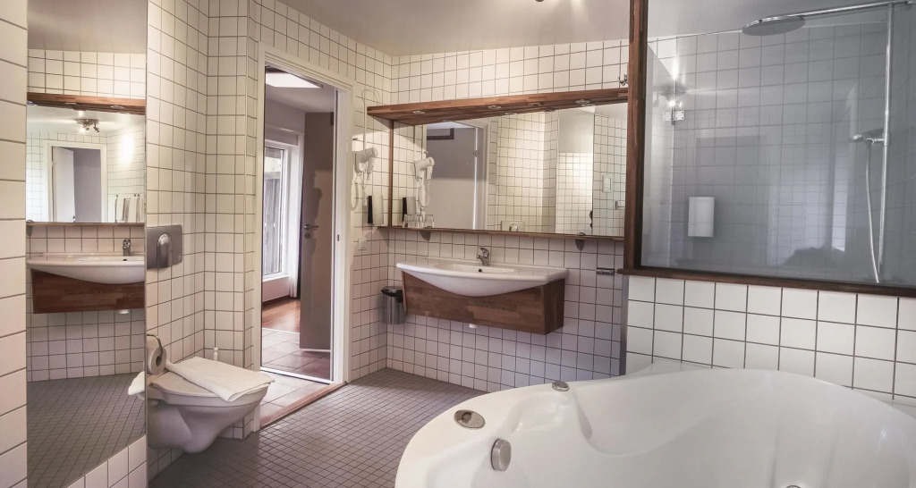 Hotell och Restaurang Hovs Hallar
