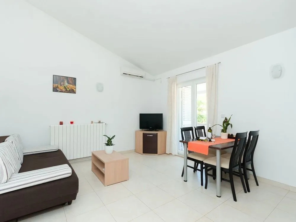 Apartments Boris 771