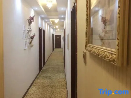 Yajiang Zhangyu Business Hotel