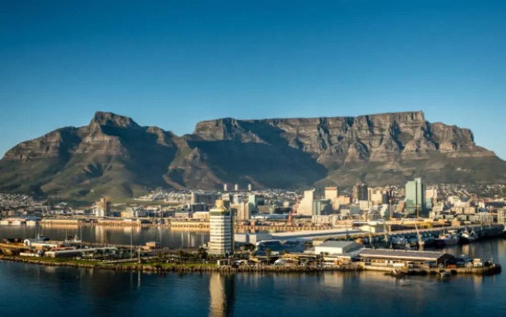 Studio Apartment in Green Point Cape Town