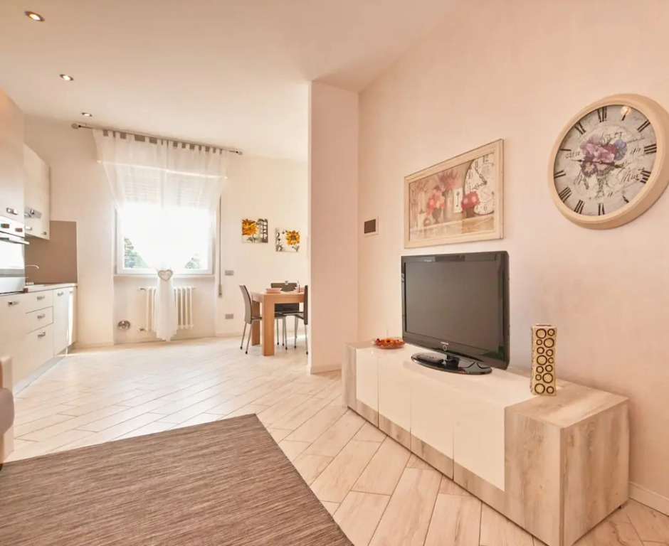 Minerva Holiday Home