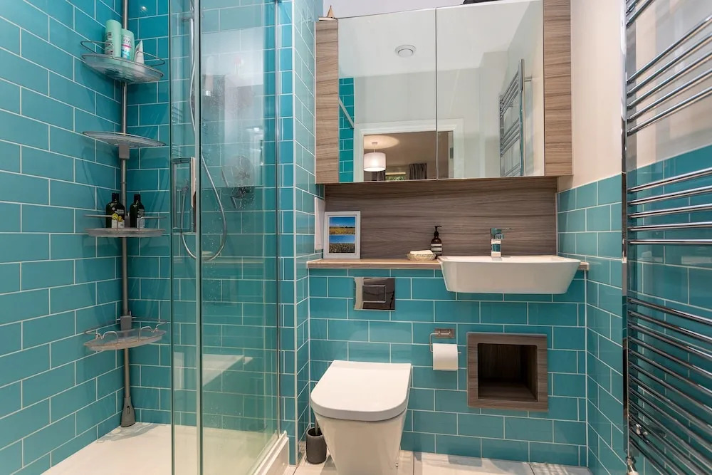 2 Bedroom East London Flat