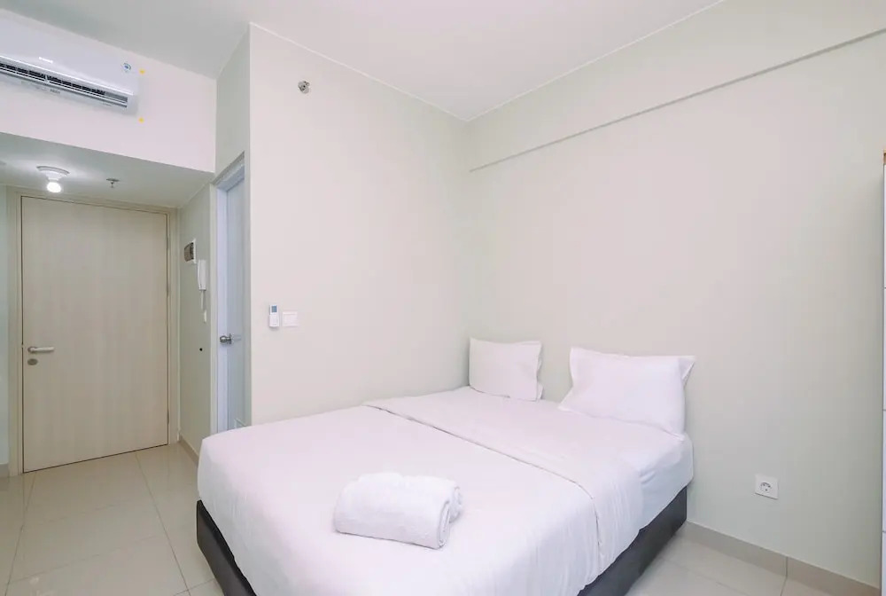 Best Choice And Warm Studio At Springlake Summarecon Bekasi Apartment