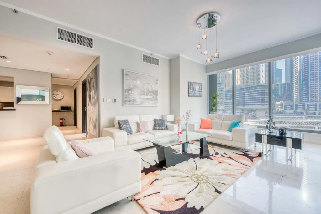 Luxury Apt w Private Jacuzzi Overlooking the Water