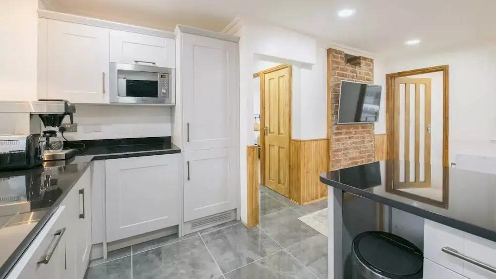 Colorful Apartment near Canary Wharf