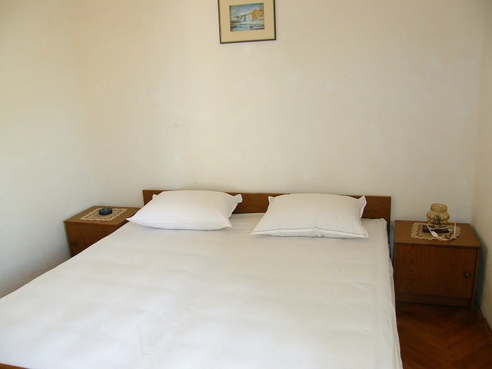Apartment and Rooms Gasperov