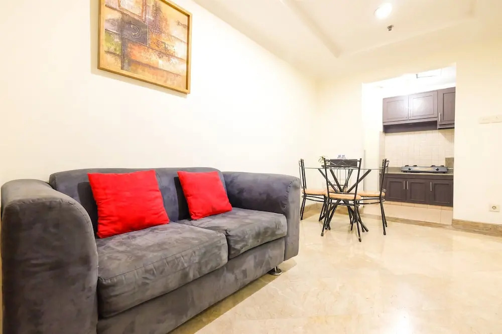 Exclusive Riverside Pluit Apartment
