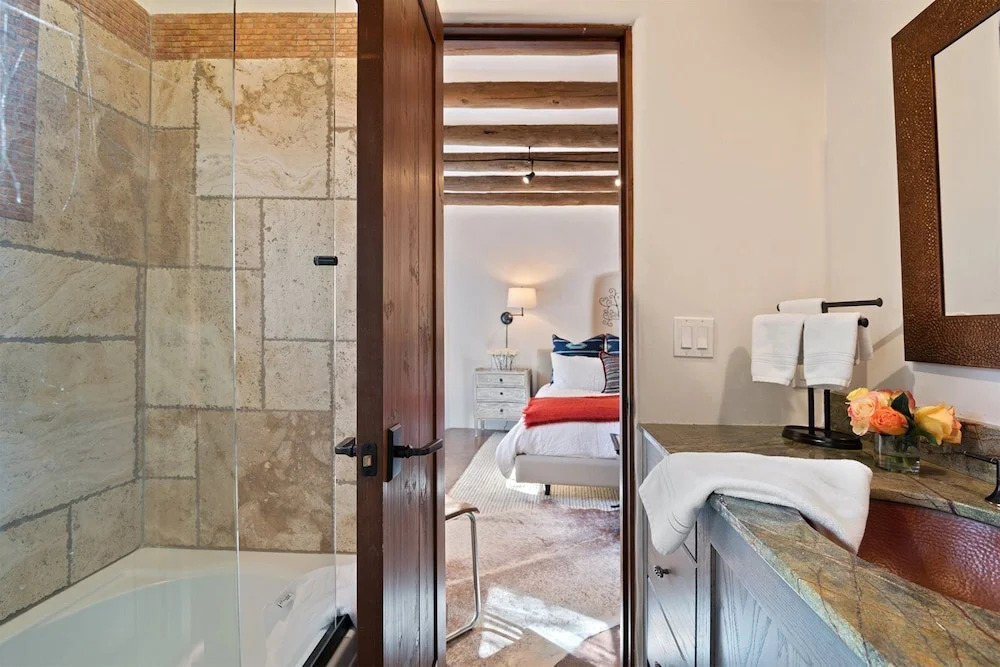 1BD Carmel