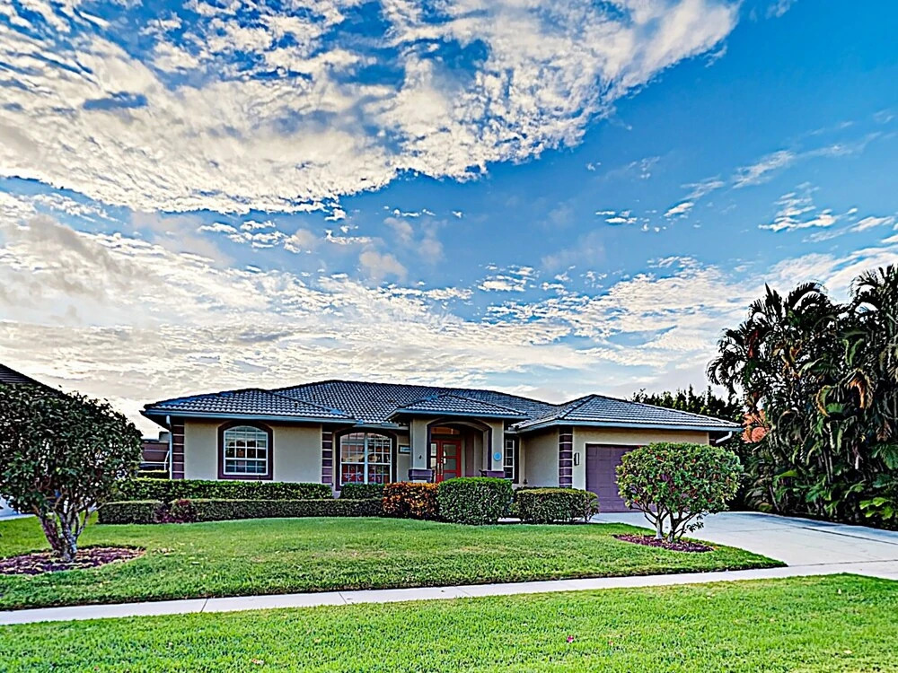New Listing! Chic Beach Haven W/ Pool, Near Beach 4 Bedroom Home