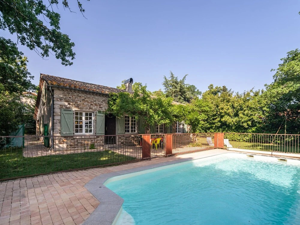 Stone House St Denis with Pool & Views