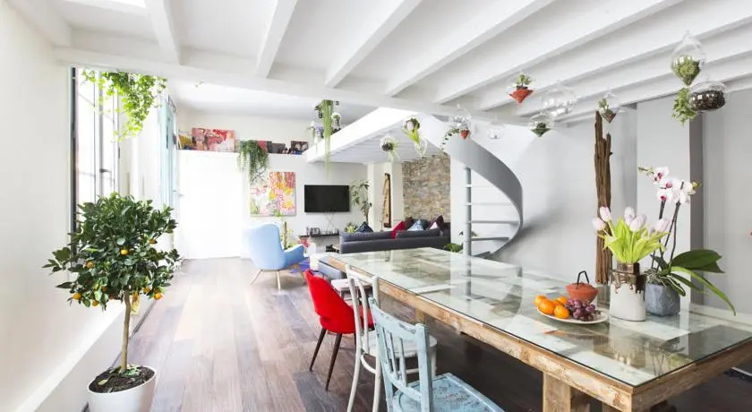 Loft Marais District Center