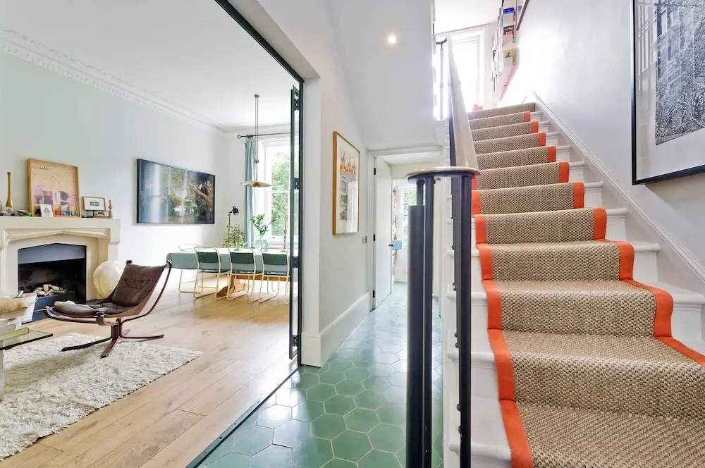 Gorgeous & Grand 5 Bed House, Holland Park