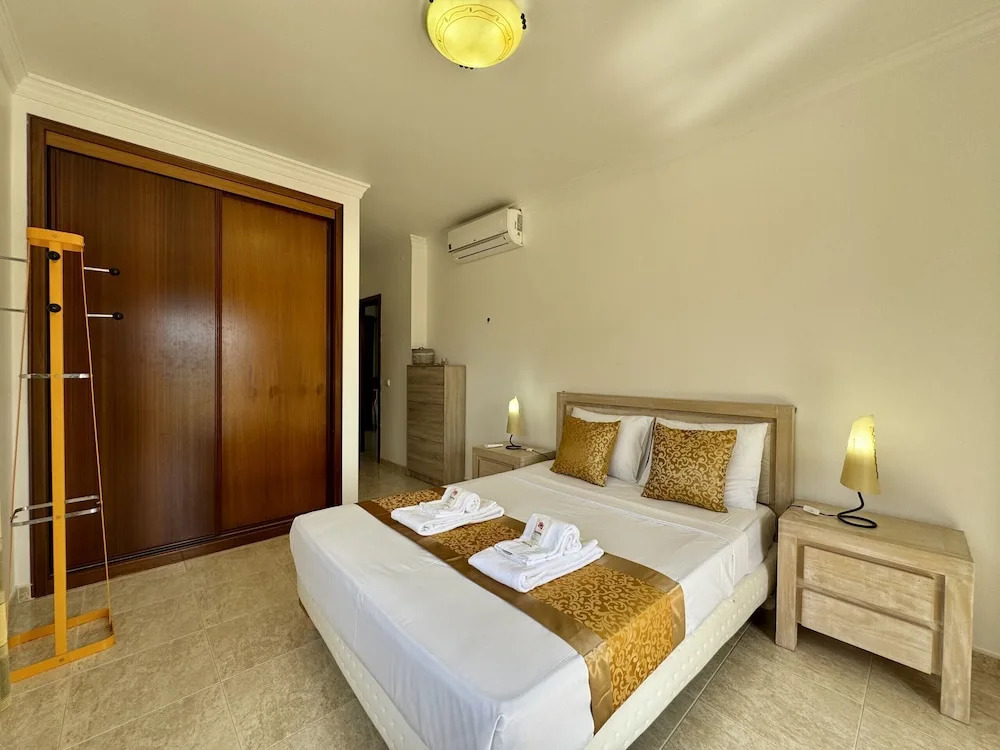 Quarteira Stylish 4 by Homing