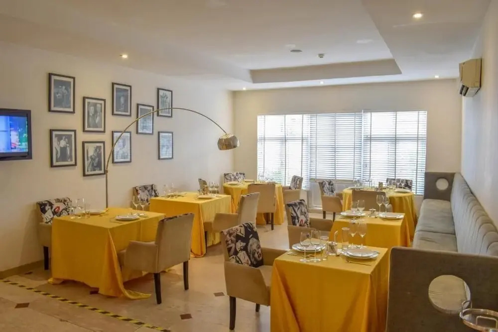 Silver Towers Hotel
