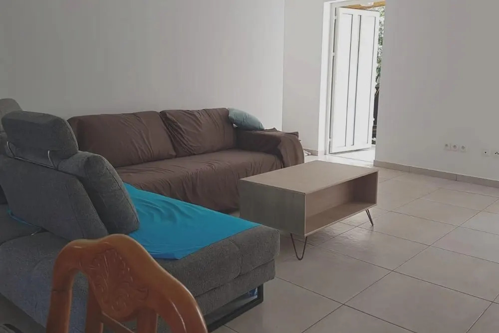 House With 2 Bedrooms in Saint-denis, With Furnished Terrace and Wifi