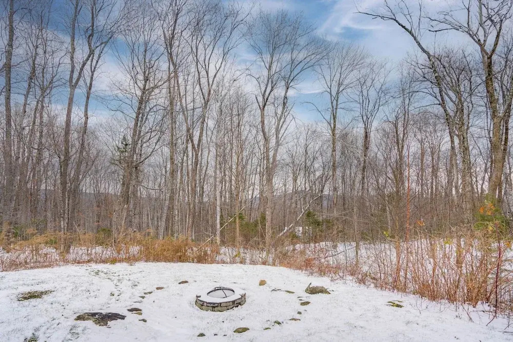 5 Mi to Mt Snow: Secluded Family Home w/ Game Area