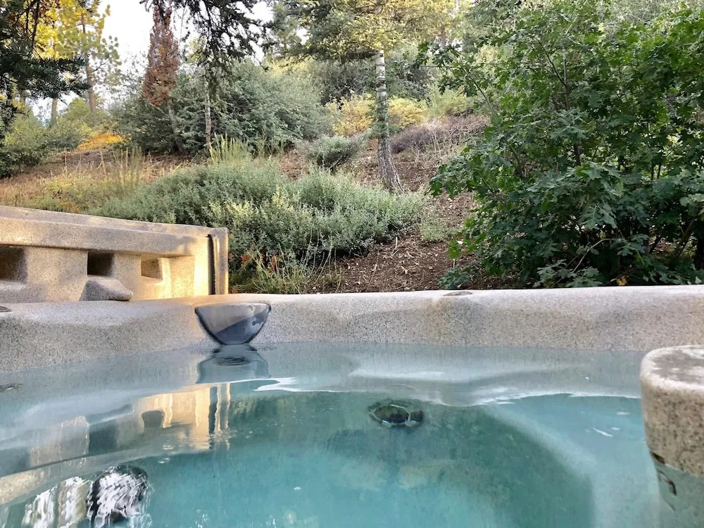 Moonridge Treetop Retreat
