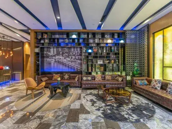 Le Hotel